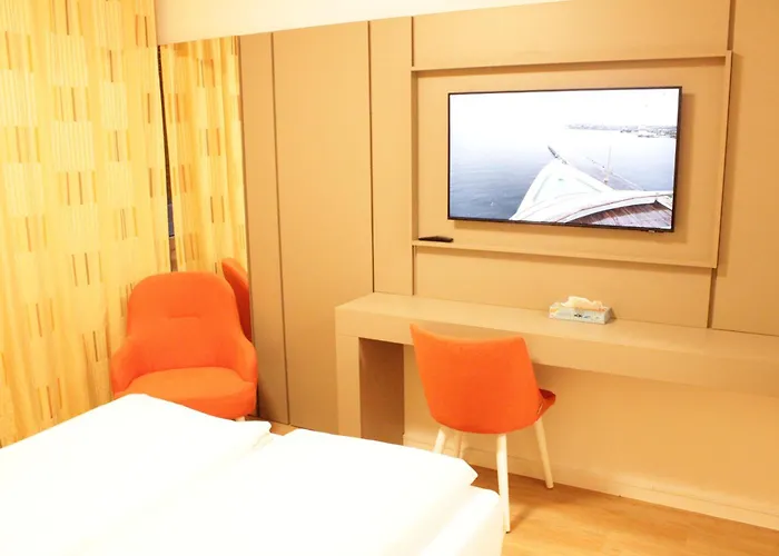 Isar Hotel *